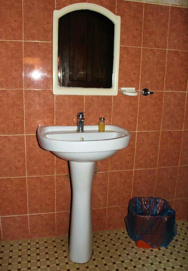 Keur Yakaar Hotel Somone Buitenkant foto